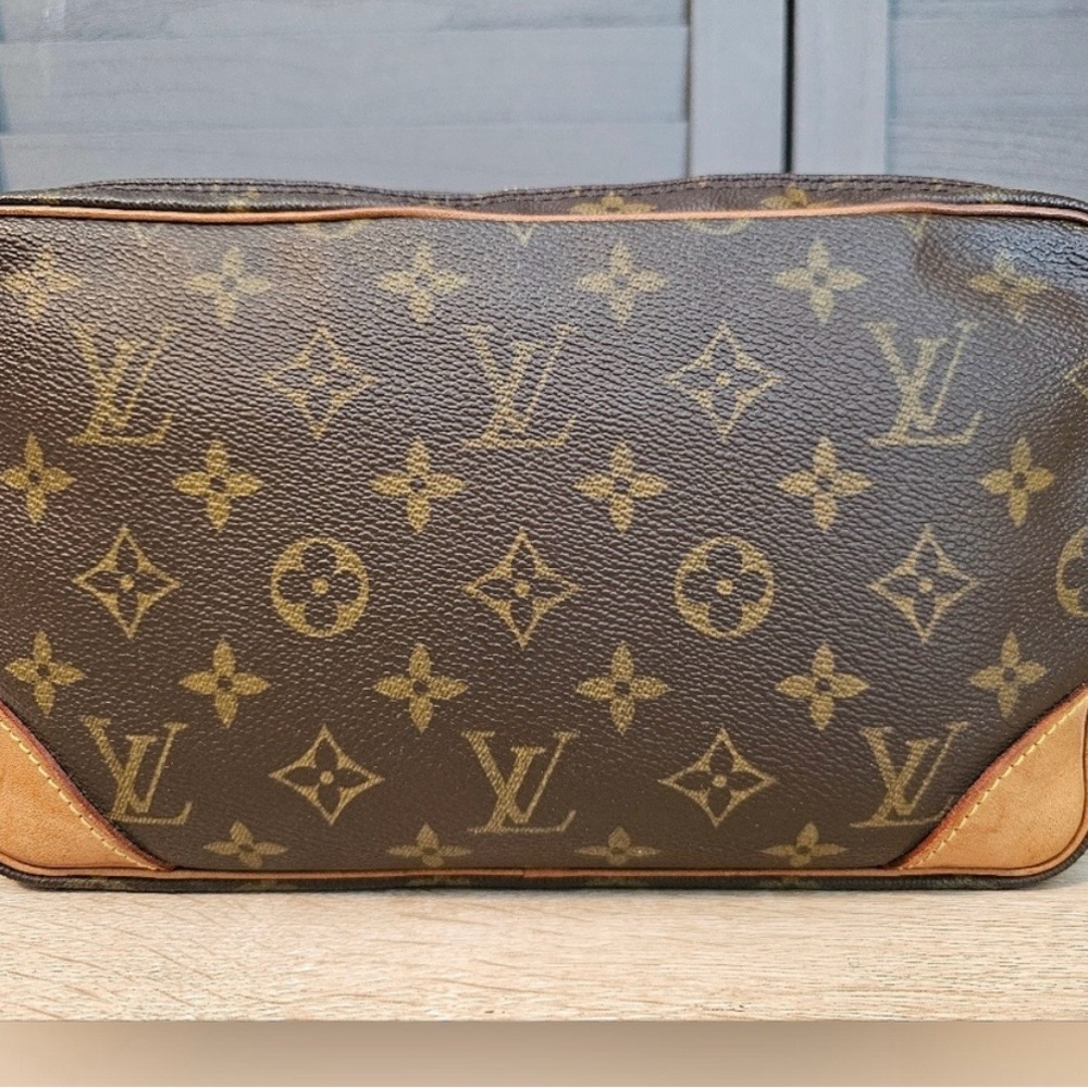 Authentic LOUIS VUITTON
Monogram Marly Dragonne PM Crossbody Bag - Picture 2 of 12